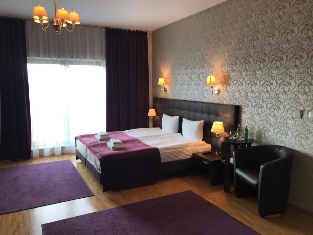 Hotel Oriza Gdów Dış mekan fotoğraf
