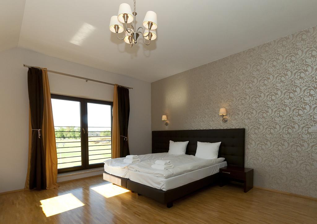 Hotel Oriza Gdów Dış mekan fotoğraf
