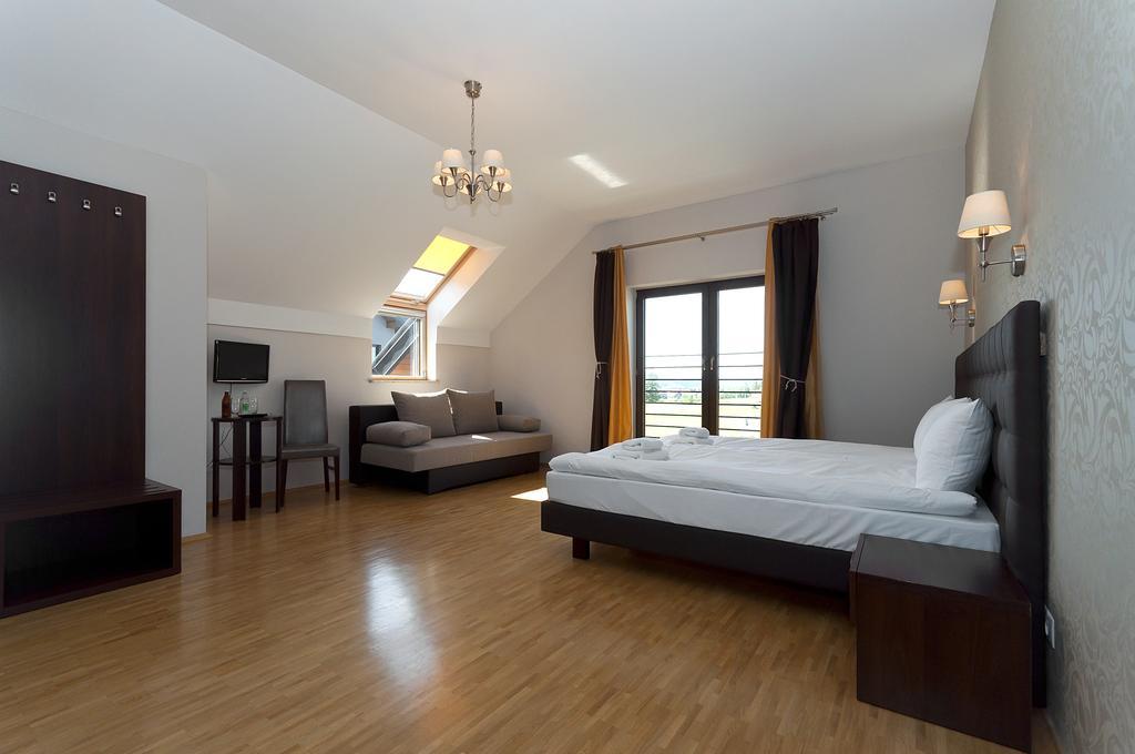 Hotel Oriza Gdów Dış mekan fotoğraf