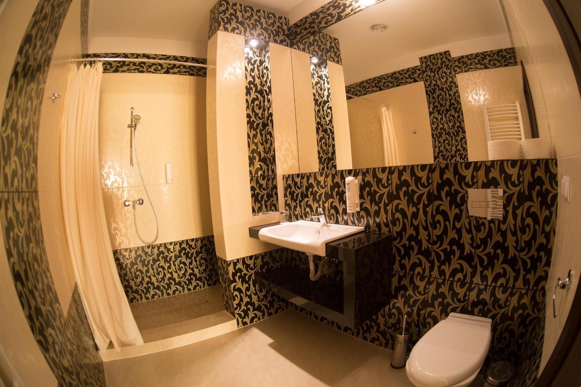 Hotel Oriza Gdów Dış mekan fotoğraf